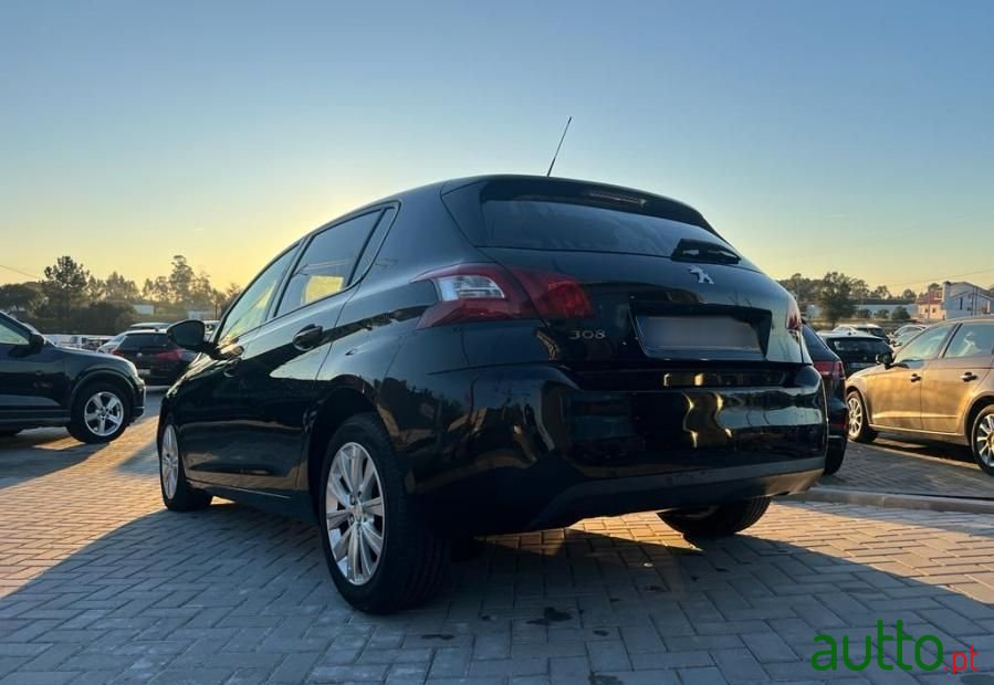 2016' Peugeot 308 photo #3