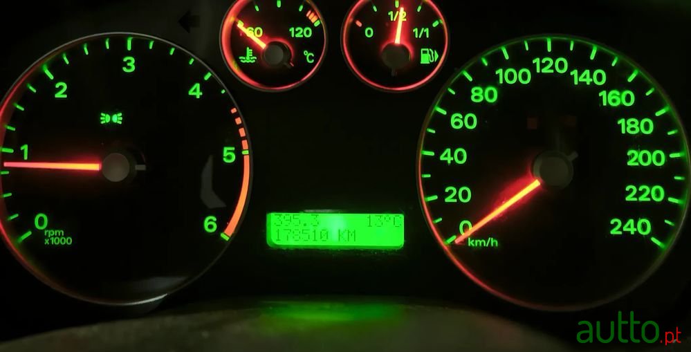 2007' Ford Focus Sw photo #2