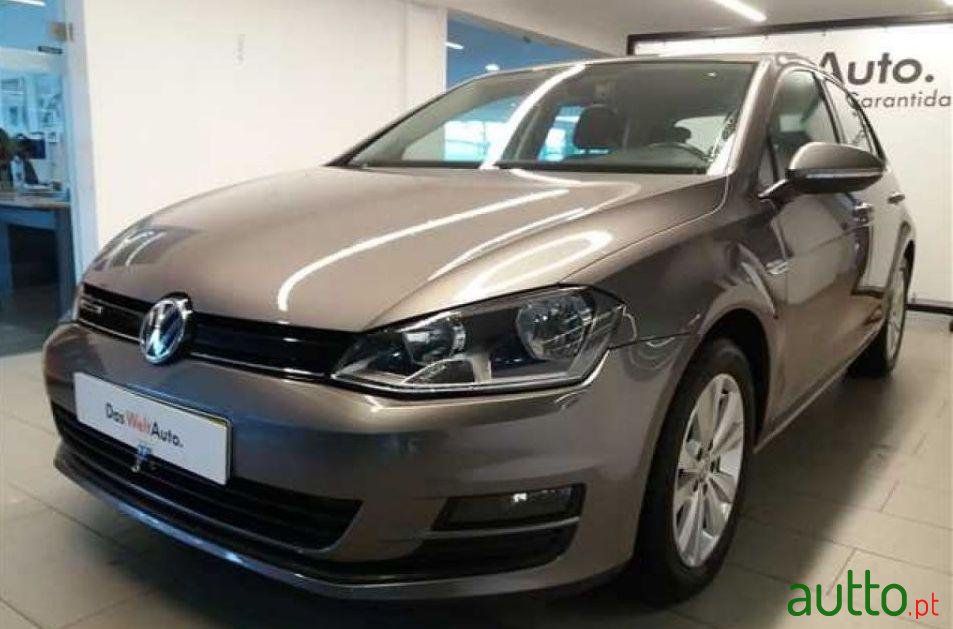 2016' Volkswagen Golf photo #1