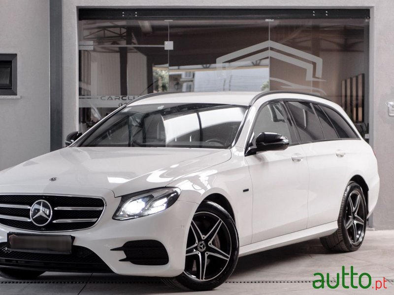 2019' Mercedes-Benz E-300 photo #1