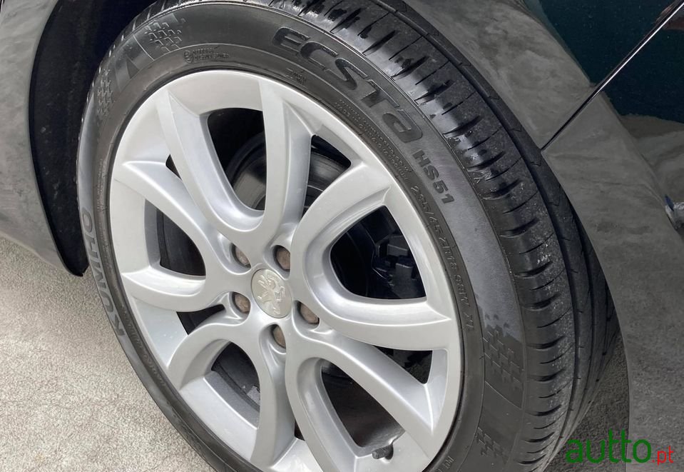 2011' Peugeot 508 Sw photo #6