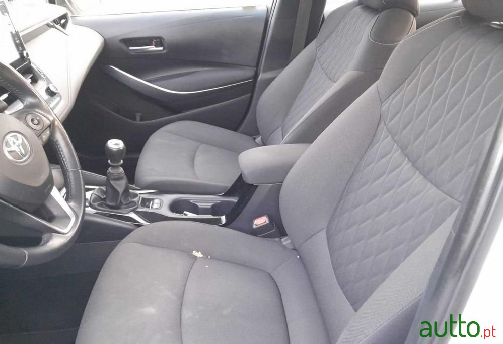 2023' Toyota Corolla photo #4