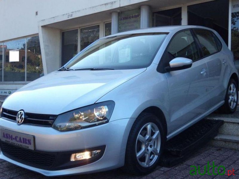 2013' Volkswagen Polo 1.2 Tdi Highline photo #2