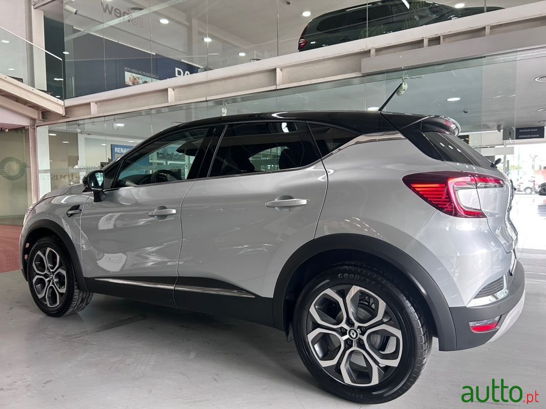 2022' Renault Captur photo #4