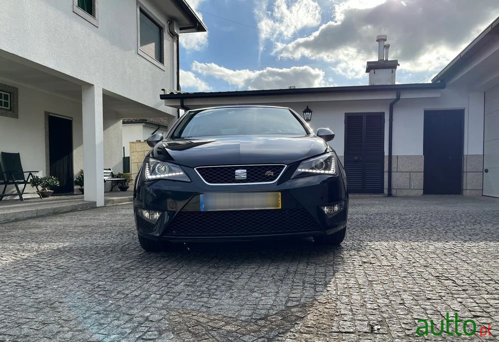 2013' SEAT Ibiza photo #3