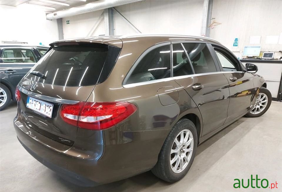 2017' Mercedes-Benz C-180 photo #2