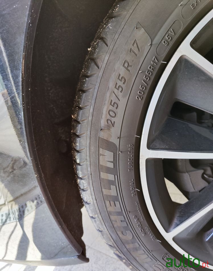 2014' Renault Grand Scenic photo #2