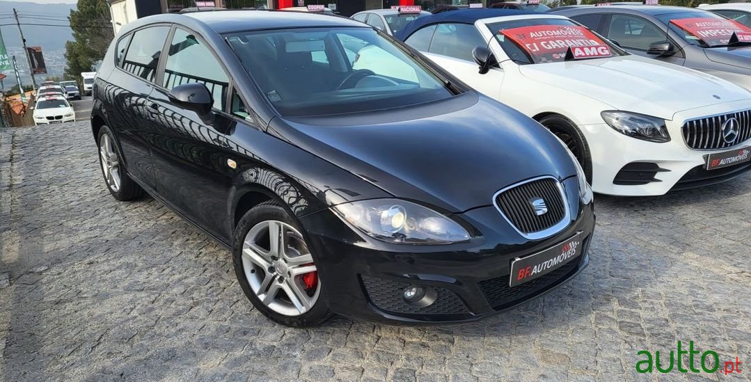 2011' SEAT Leon Sport photo #5