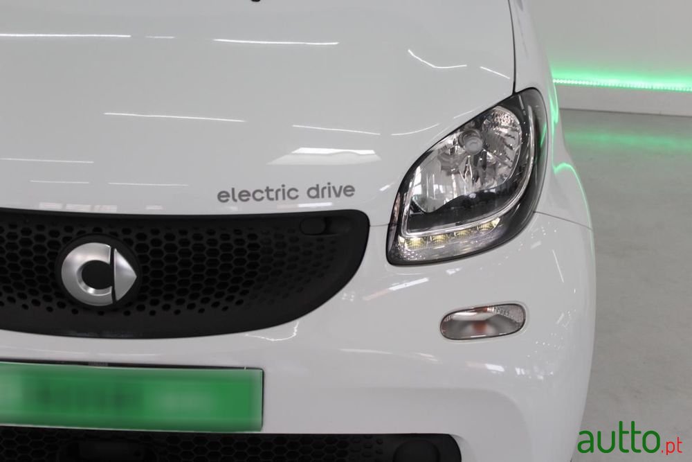 2017' Smart Fortwo Electric Drive Prime photo #3