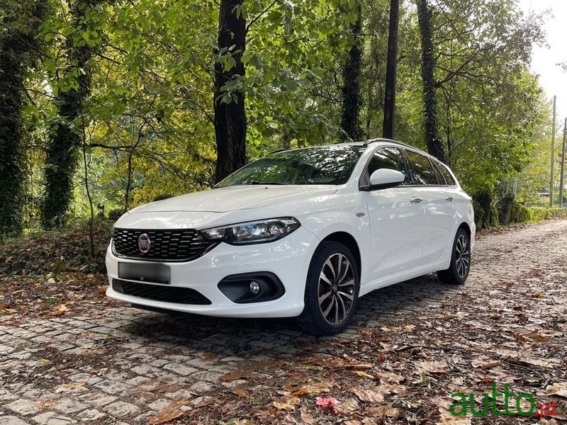 2018' Fiat Tipo Station Wagon photo #3