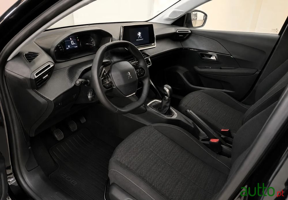 2024' Peugeot 208 photo #6