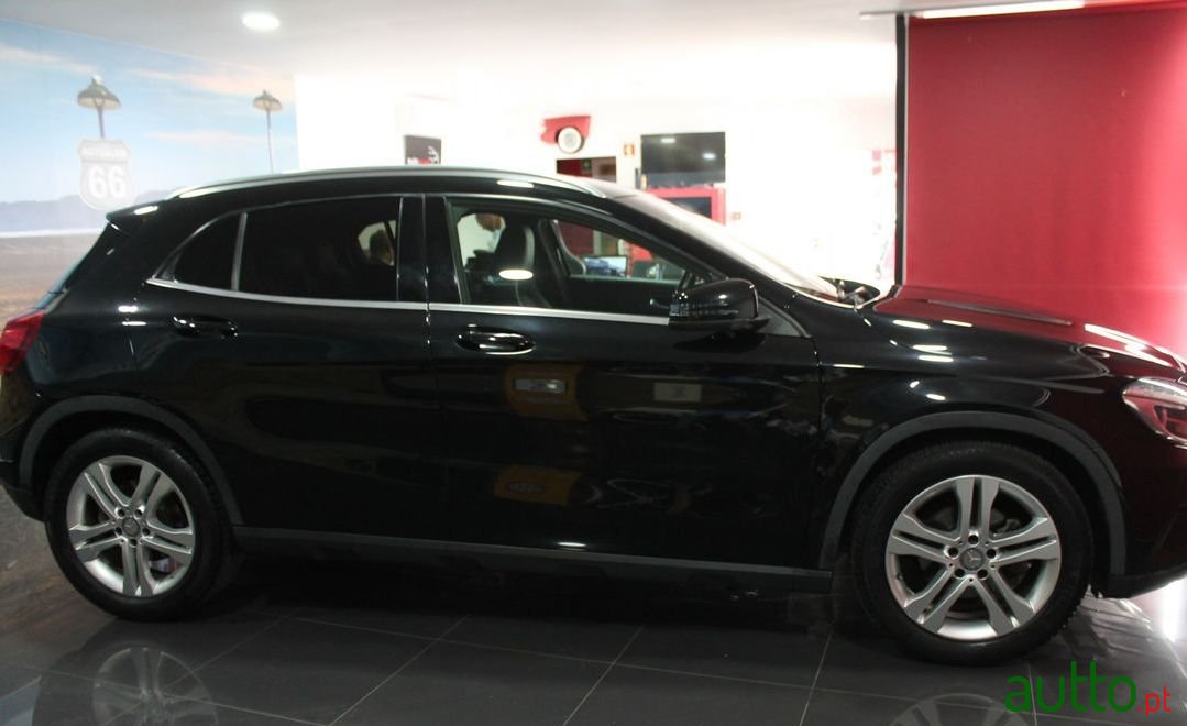 2016' Mercedes-Benz Gla-180 photo #6