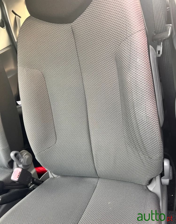 2009' Toyota Aygo 1.0 + Ac photo #2