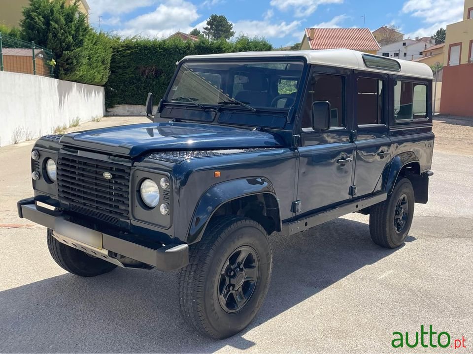 2019' Land Rover Defender 110 photo #5