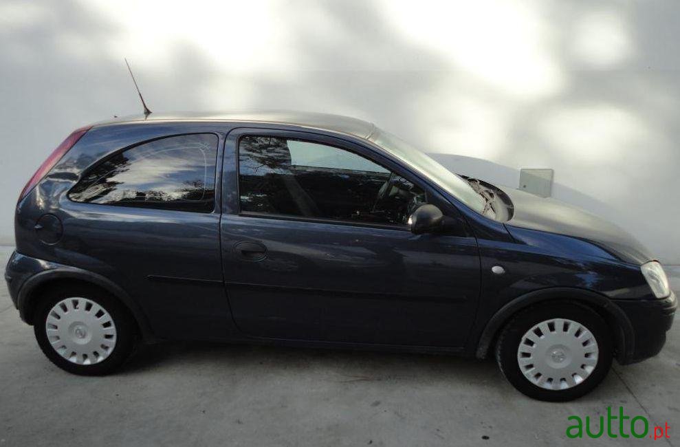 2006' Opel Corsa 1.3 CDTi Cosmo photo #2