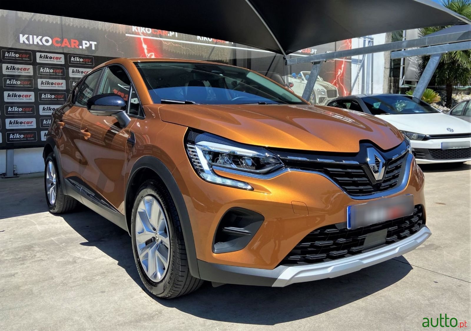 2021' Renault Captur photo #1