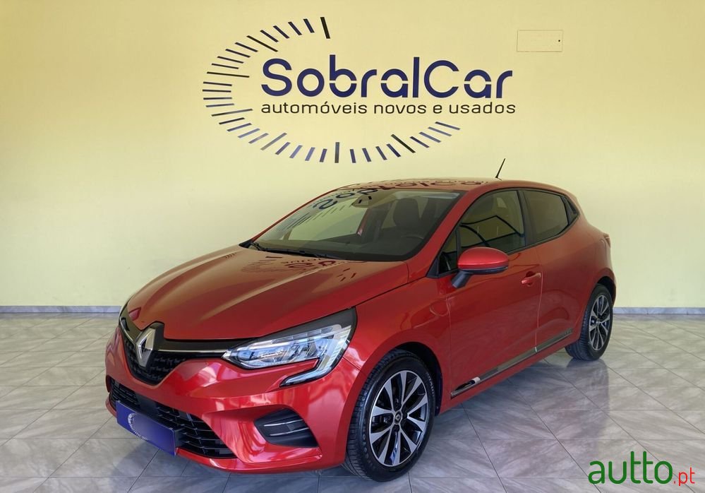 2021' Renault Clio photo #1