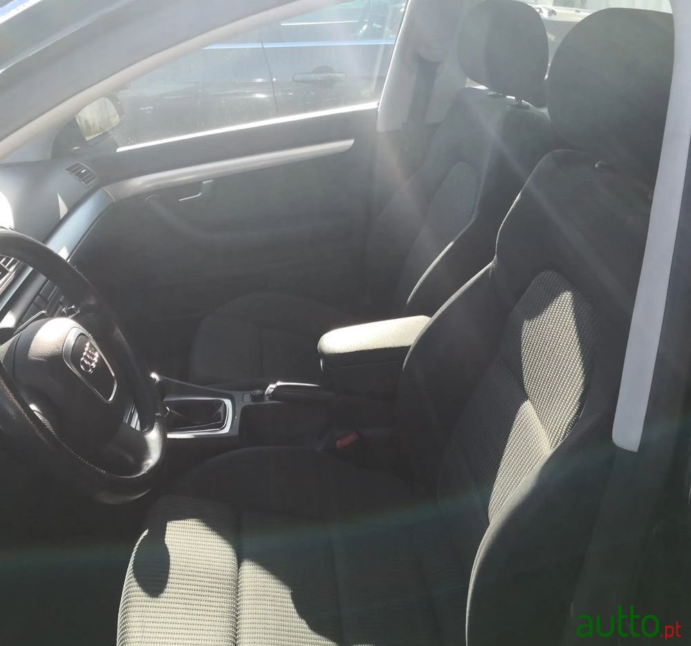 2006' Audi A4 Avant photo #5