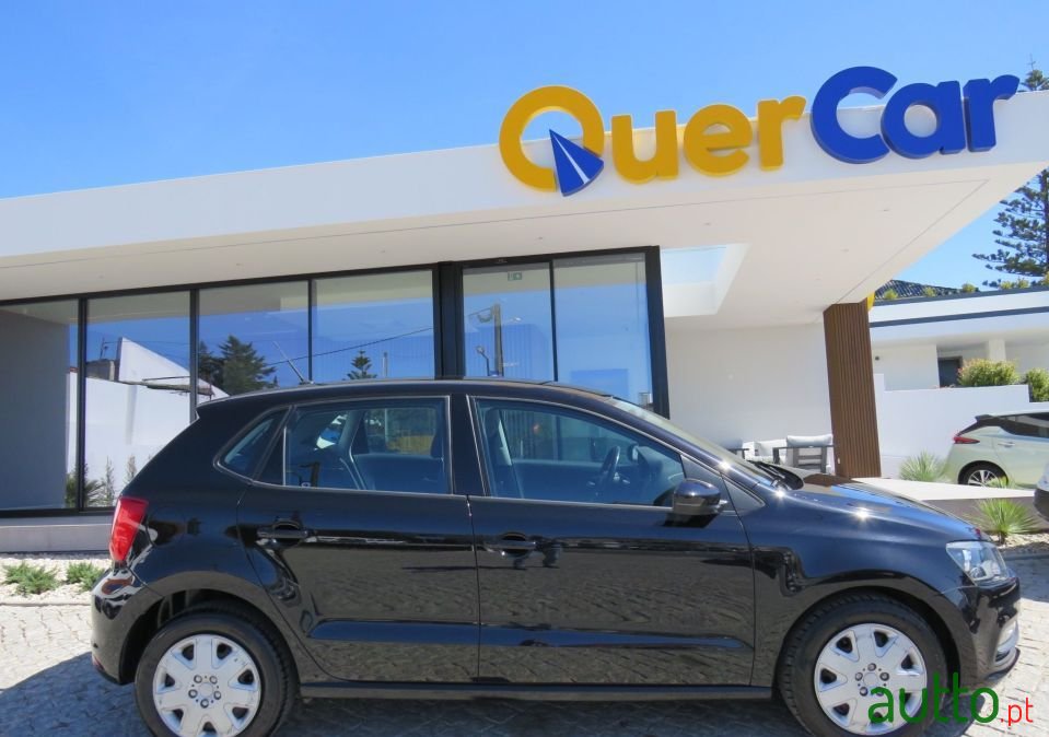 2015' Volkswagen Polo photo #5