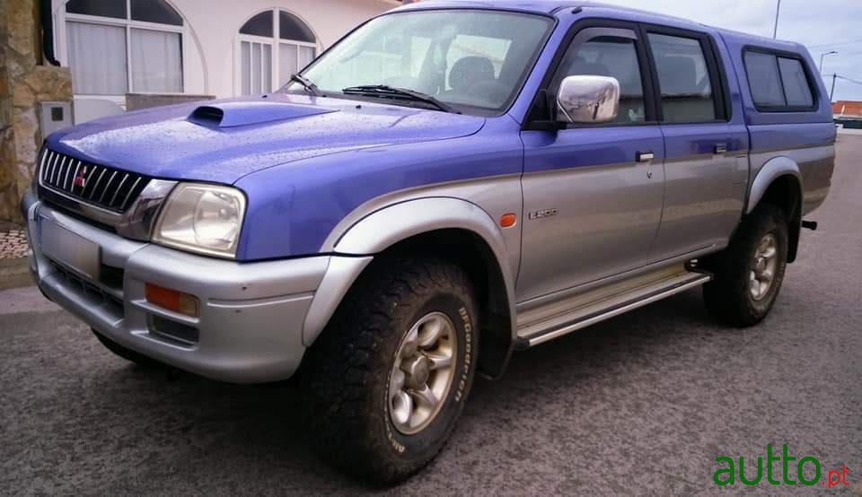 2009' Mitsubishi L 200 photo #2
