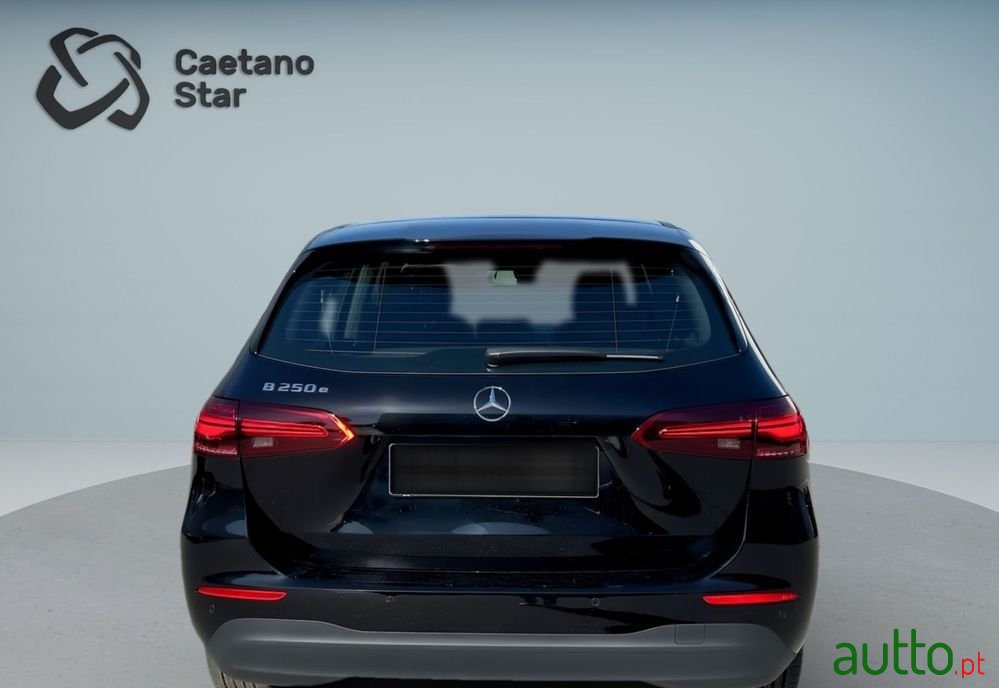 2024' Mercedes-Benz B 250 photo #5