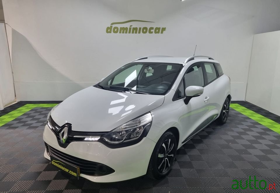 2014' Renault Clio Sport Tourer photo #1