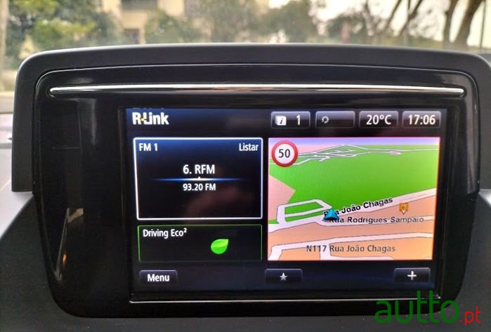 2014' Renault Megane photo #2