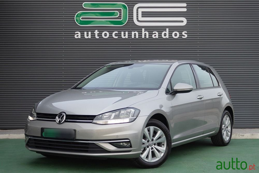 2017' Volkswagen Golf 1.0 Tsi Confortline photo #3