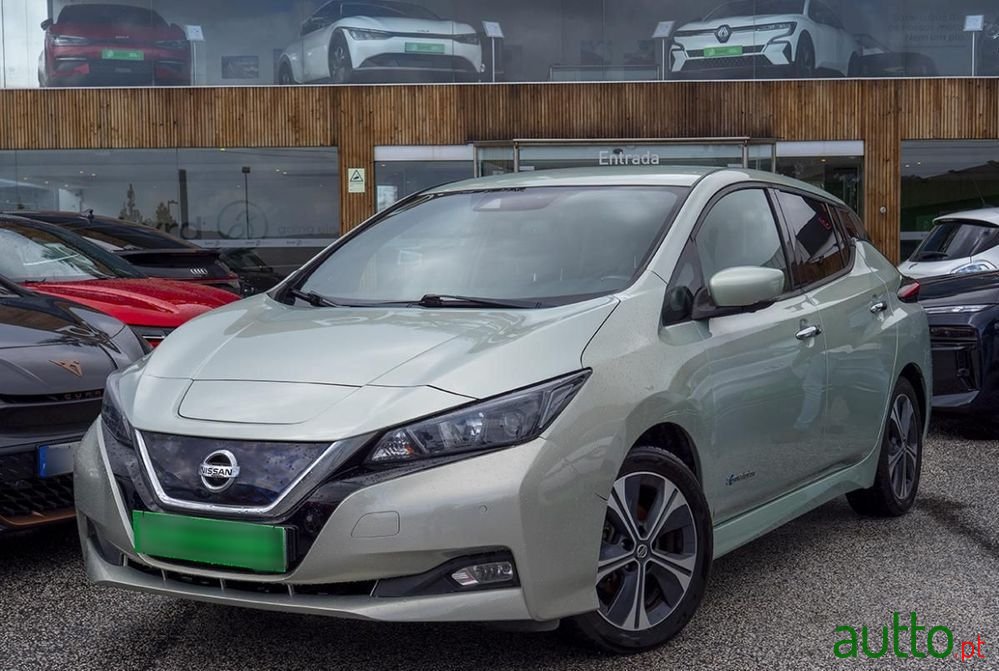 2018' Nissan Leaf photo #2