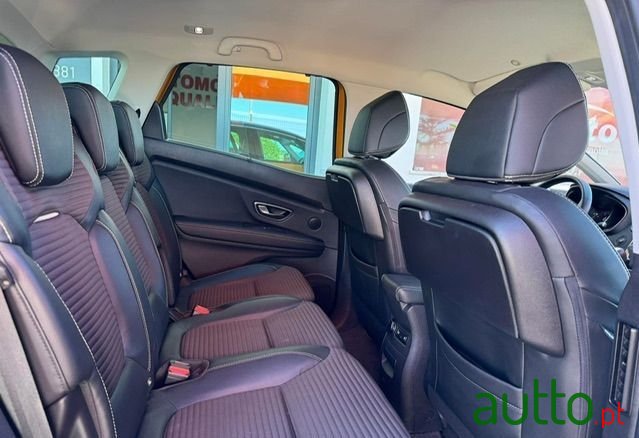 2019' Renault Scenic photo #6