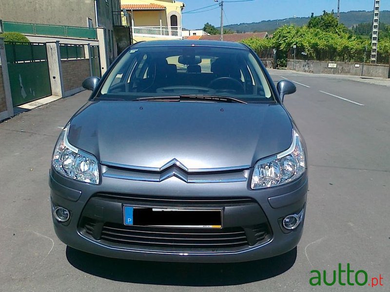 2009' Citroen C4 photo #1