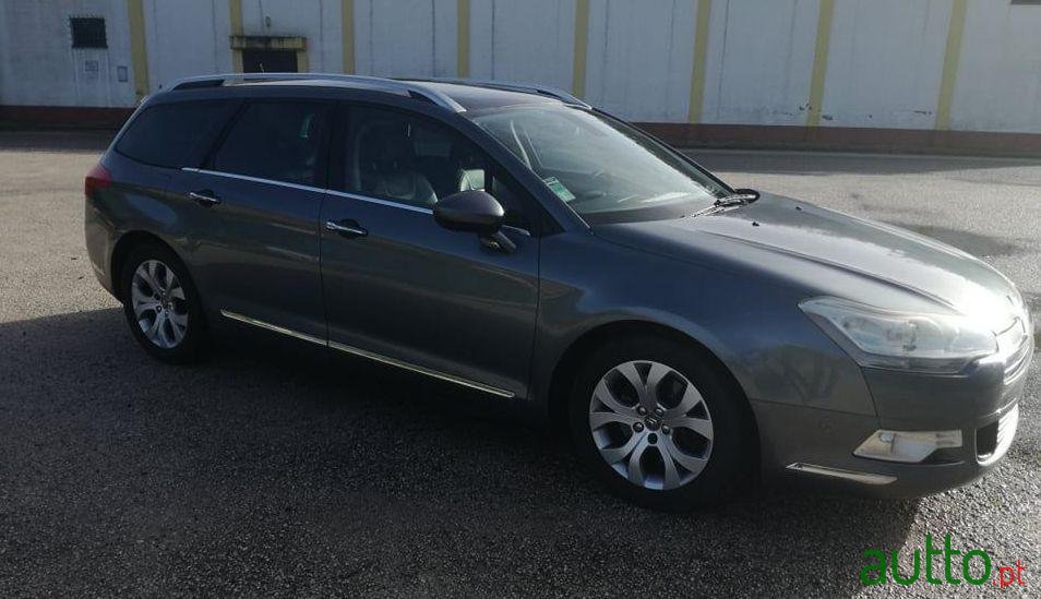 2008' Citroen C5 Tourer photo #1
