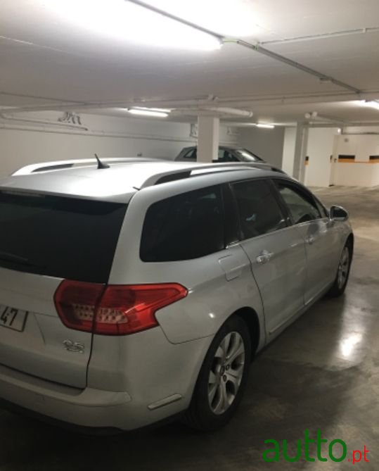 2008' Citroen C5 Tourer photo #4