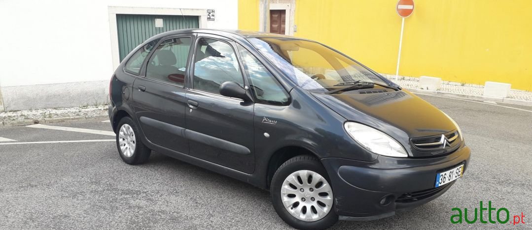 2001' Citroen Xsara Picasso photo #4