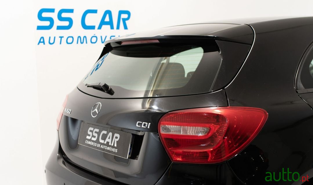 2014' Mercedes-Benz A-160 photo #3