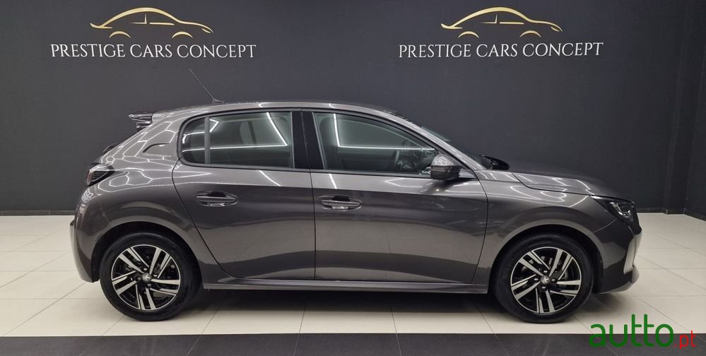 2020' Peugeot 208 photo #2