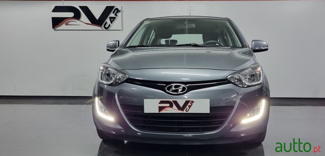 2013' Hyundai i20 photo #5