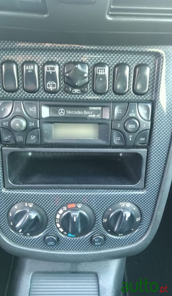 2003' Mercedes-Benz Vaneo photo #5