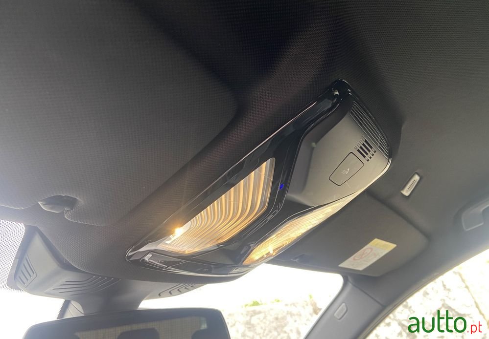 2018' BMW 520 D Line Luxury Auto photo #5