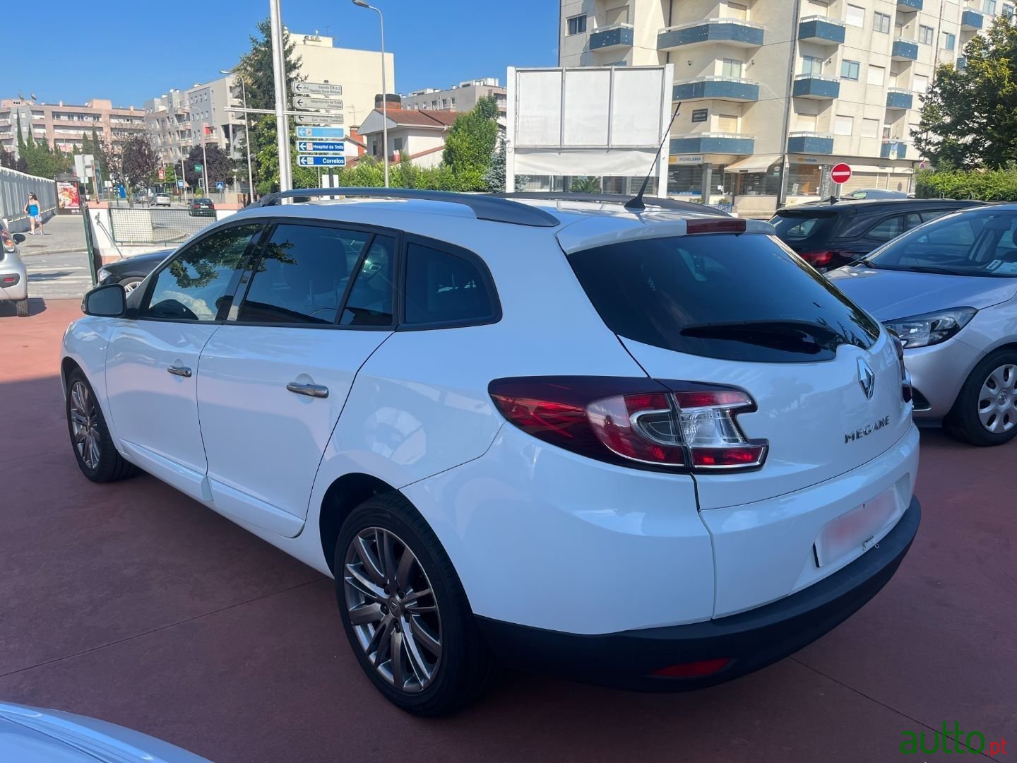 2013' Renault Megane Sport Tourer photo #4
