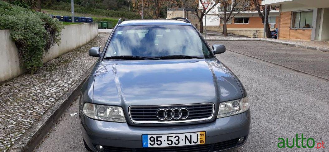 1999' Audi A4 Avant photo #2
