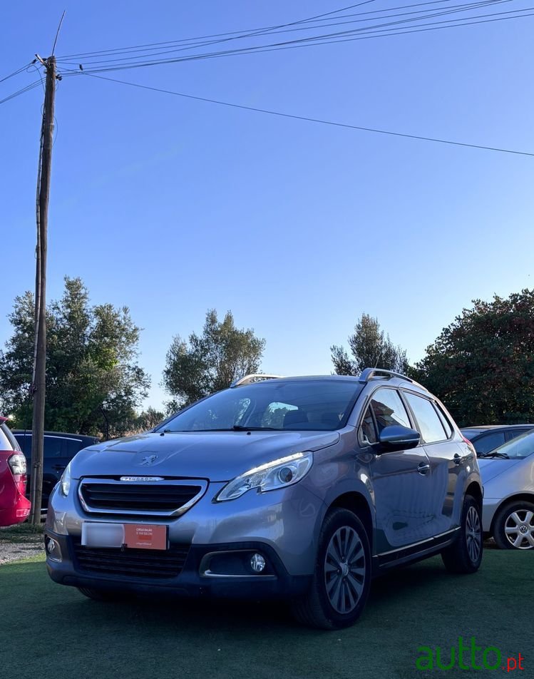 2016' Peugeot 2008 photo #1