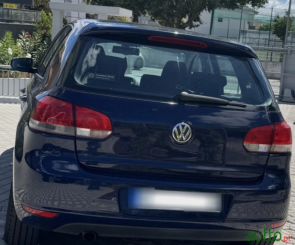 2010' Volkswagen Golf 1.6 Tdi Confortline photo #2