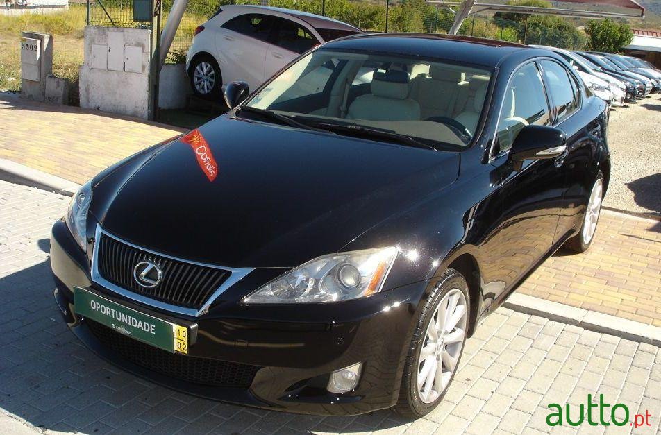 2010' Lexus Is-220 D Luxury photo #3