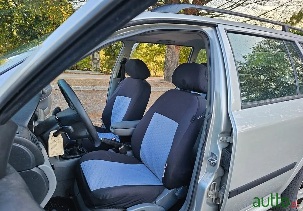 2000' Skoda Octavia Break photo #2