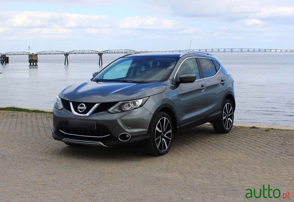 2015' Nissan Qashqai photo #1