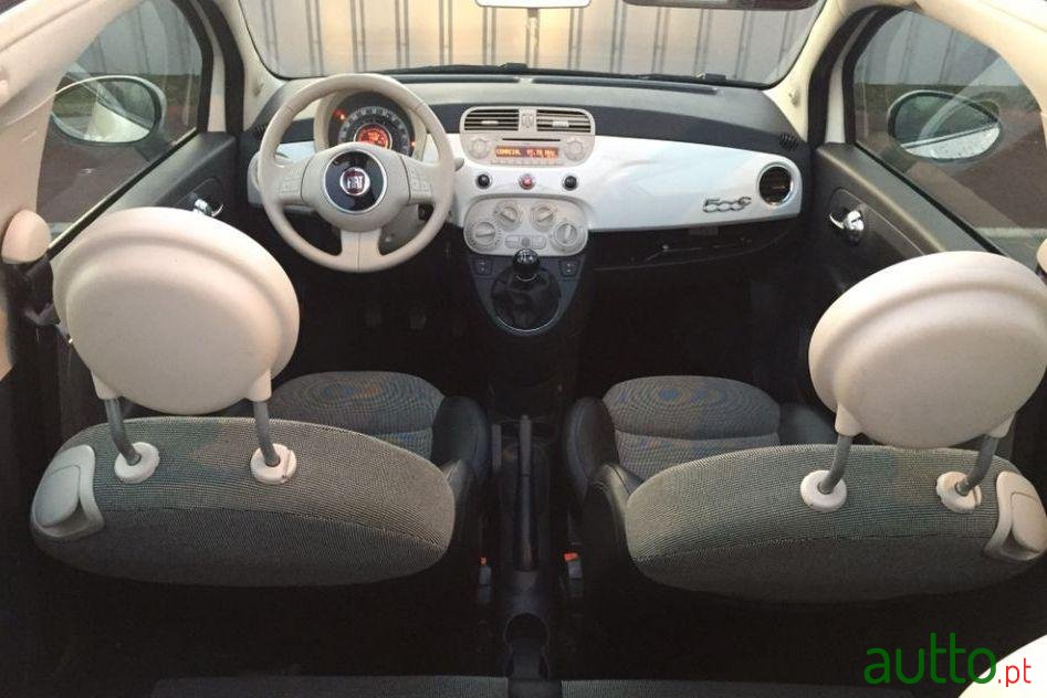 2011' Fiat 500C photo #3