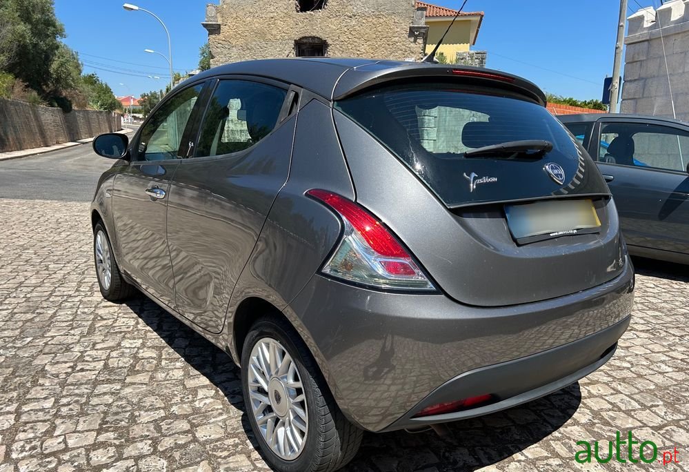 2013' Lancia Ypsilon 1.2 S&S Gold photo #4