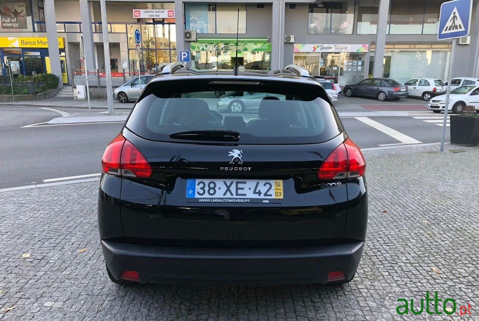 2014' Peugeot 2008 photo #5