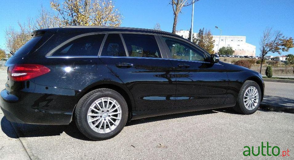 2015' Mercedes-Benz C-200 photo #1